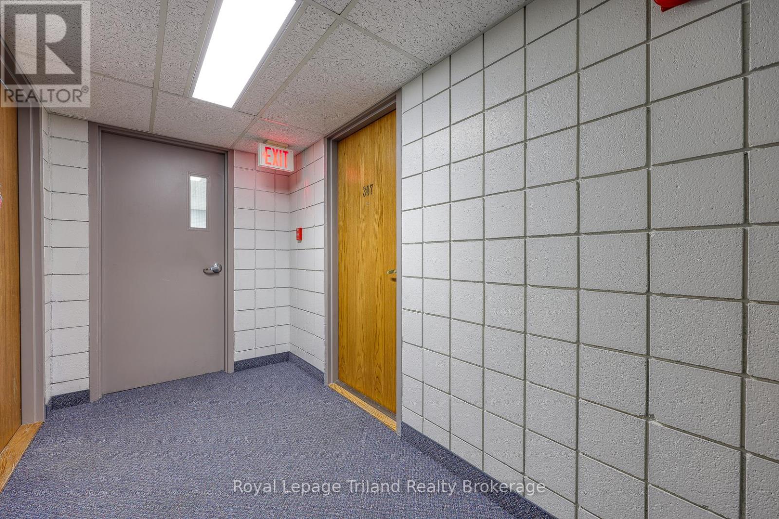 307 - 159 Ferguson Drive, Woodstock (Woodstock - South), Ontario  N4V 1A9 - Photo 7 - X12537164