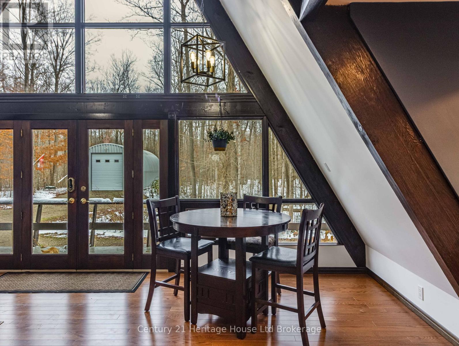 525639 Oxford Centre Road, Woodstock (Woodstock - South), Ontario  N4S 7V8 - Photo 11 - X12547356