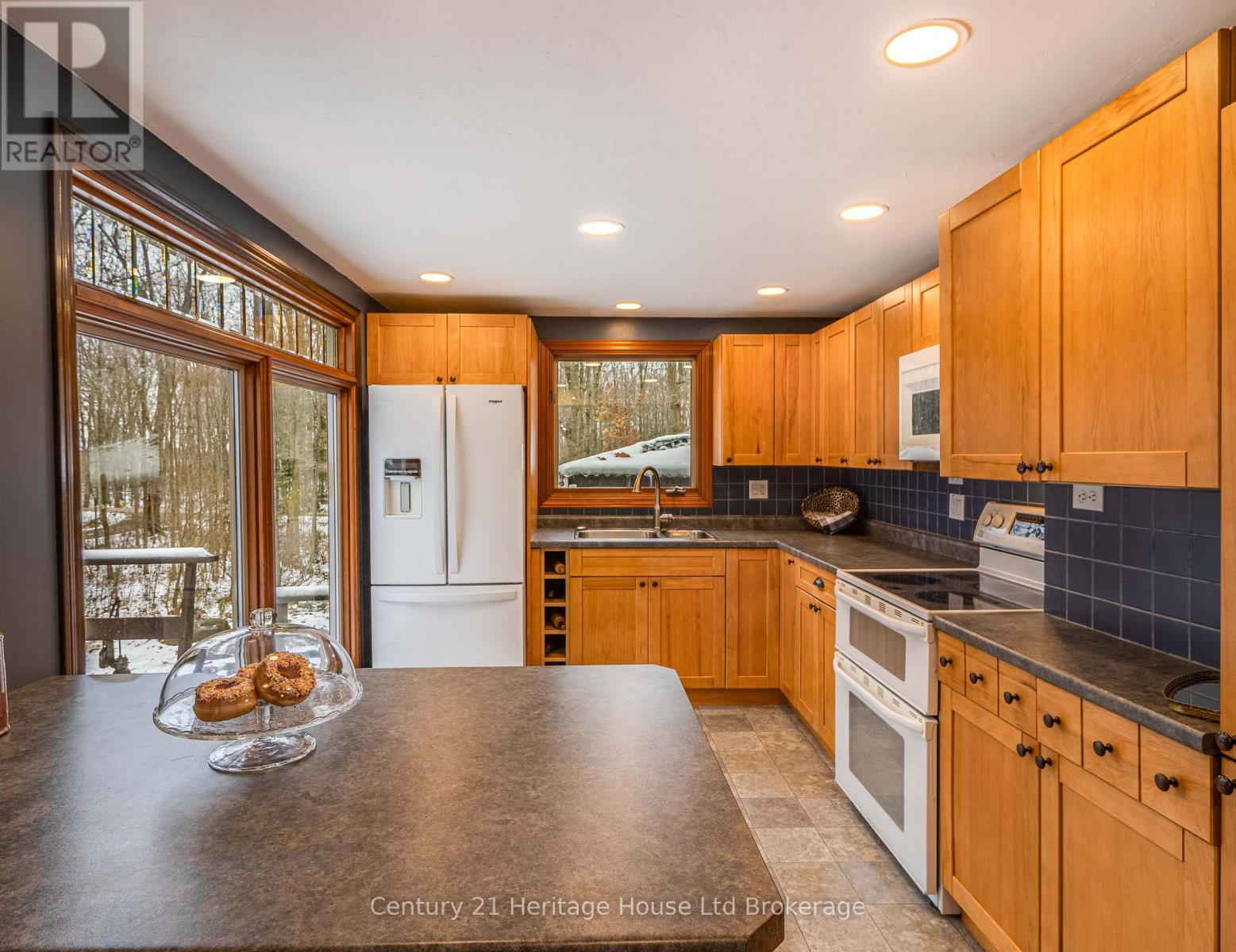 525639 Oxford Centre Road, Woodstock (Woodstock - South), Ontario  N4S 7V8 - Photo 13 - X12547356