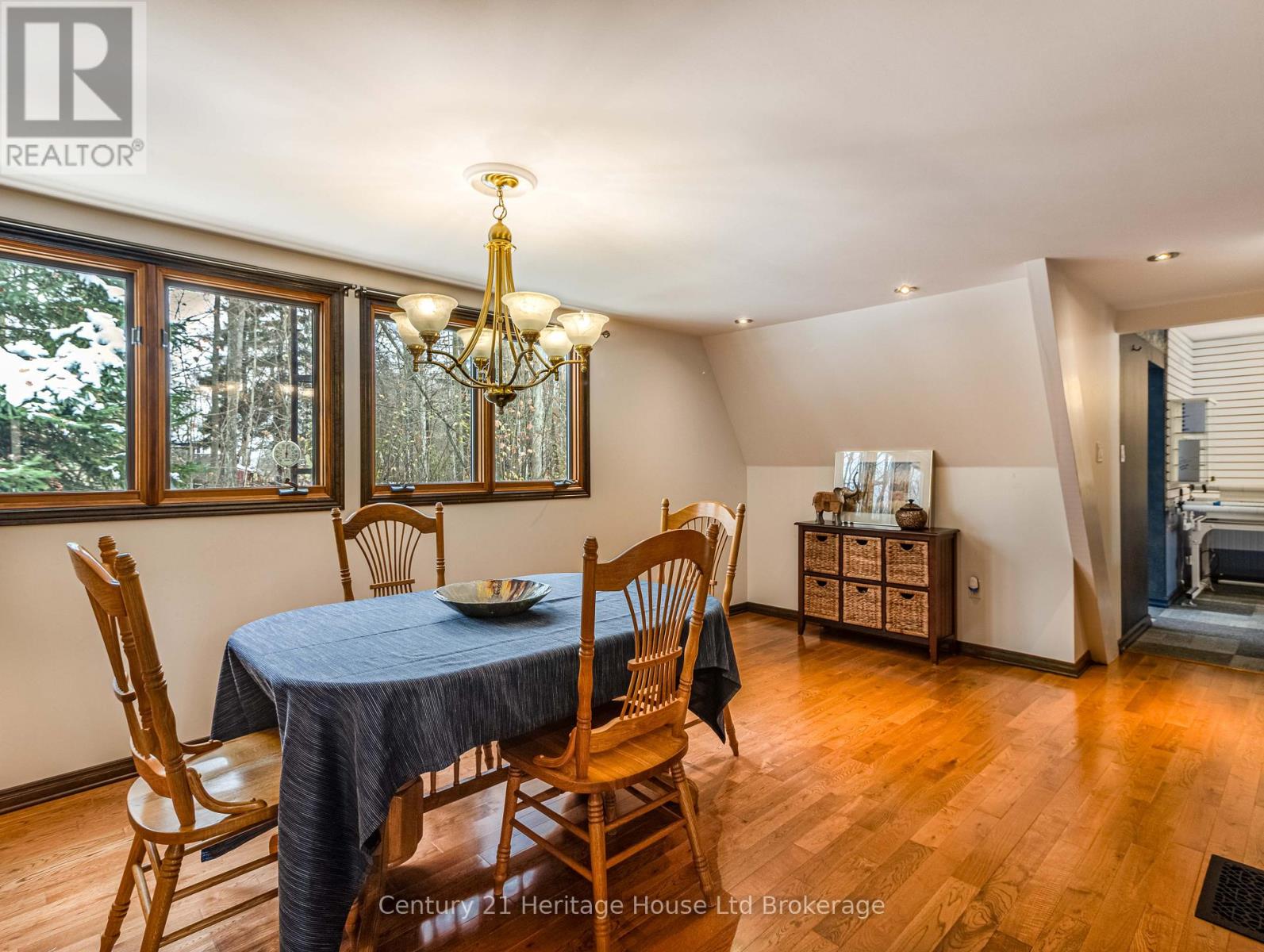 525639 Oxford Centre Road, Woodstock (Woodstock - South), Ontario  N4S 7V8 - Photo 18 - X12547356