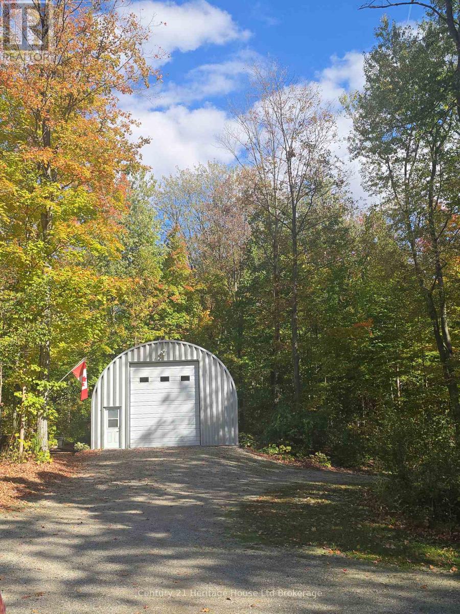 525639 Oxford Centre Road, Woodstock (Woodstock - South), Ontario  N4S 7V8 - Photo 42 - X12547356