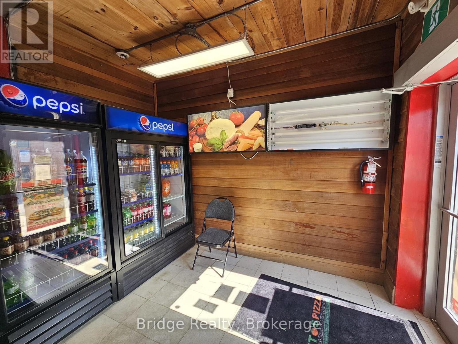 2 - 51 King Street E, Ingersoll (Ingersoll - North), Ontario  N5C 1G6 - Photo 6 - X12547604