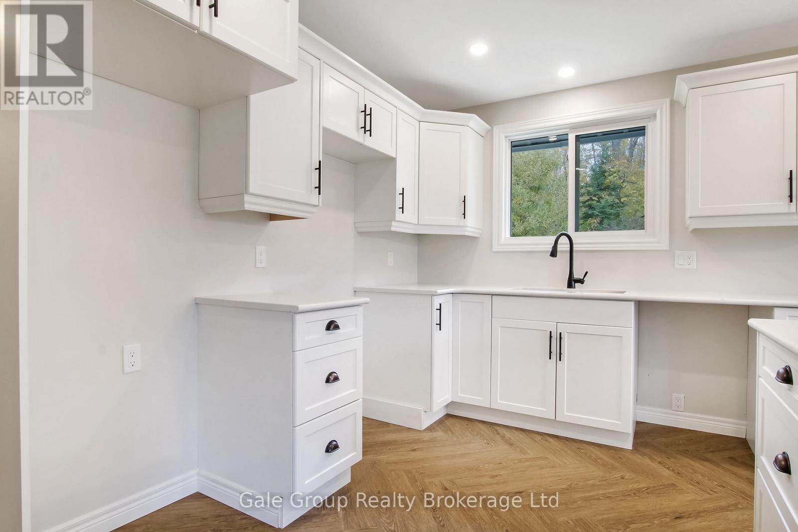 10 Clubhouse Road, Norfolk (Turkey Point), Ontario  N0E 1T0 - Photo 11 - X12550756