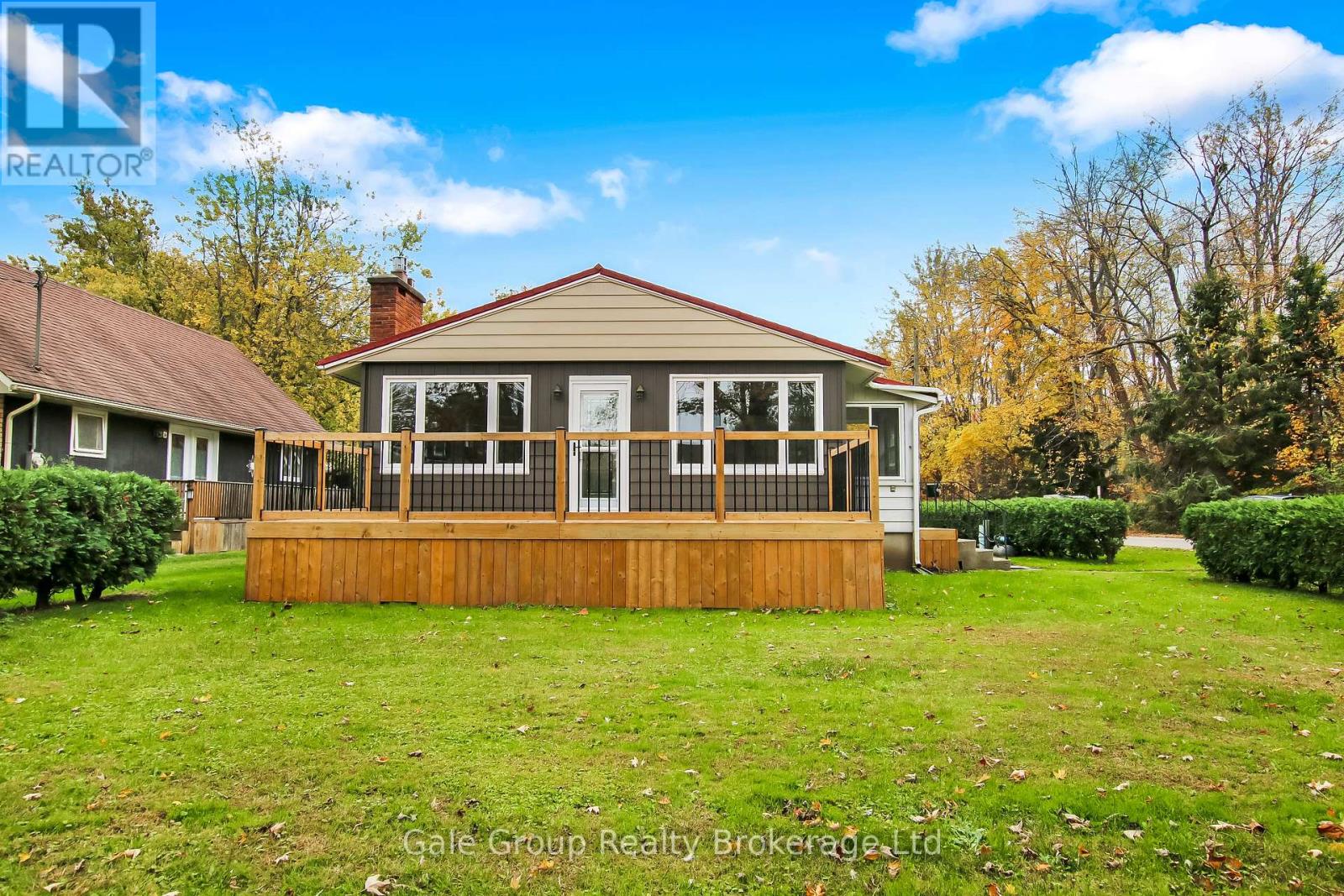 10 Clubhouse Road, Norfolk (Turkey Point), Ontario  N0E 1T0 - Photo 2 - X12550756