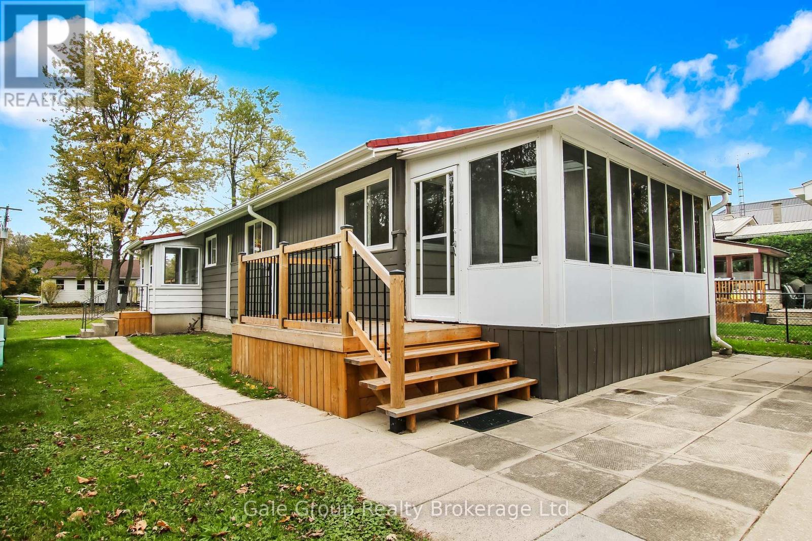 10 Clubhouse Road, Norfolk (Turkey Point), Ontario  N0E 1T0 - Photo 6 - X12550756