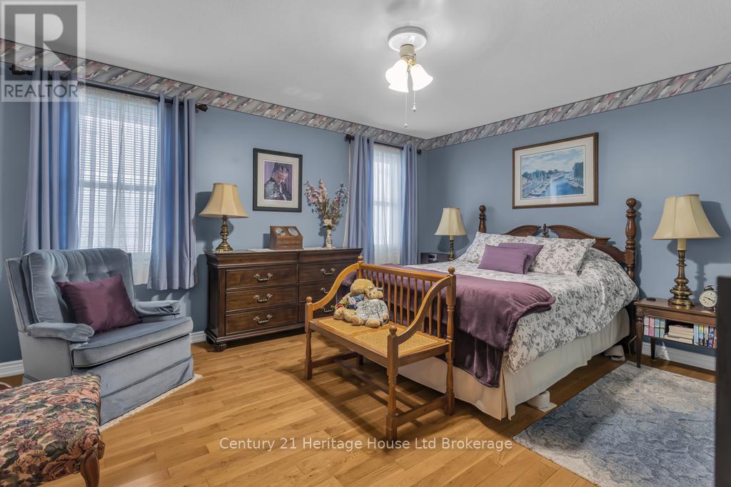 57 Edwin Crescent, Tillsonburg, Ontario  N4G 5H6 - Photo 11 - X12557690