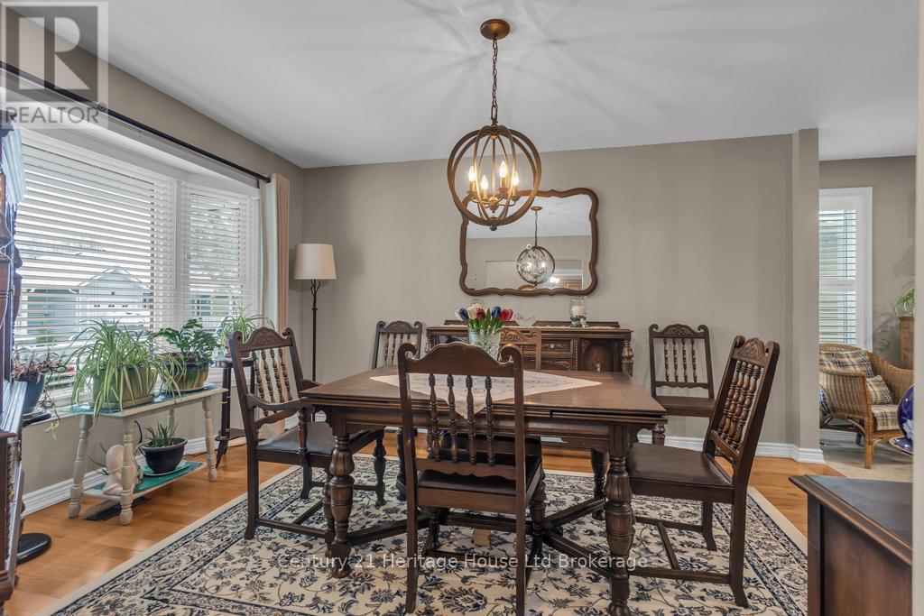 57 Edwin Crescent, Tillsonburg, Ontario  N4G 5H6 - Photo 3 - X12557690