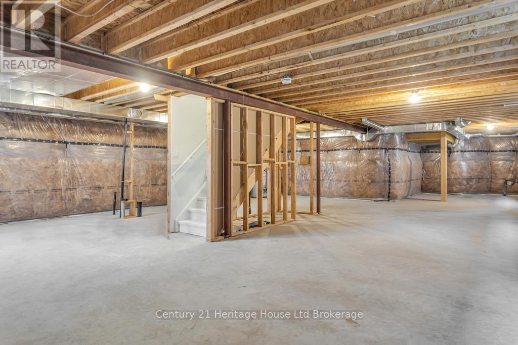 30 Seaton Crescent, Tillsonburg, Ontario  N4G 0J8 - Photo 23 - X12558374