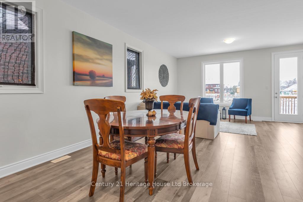 30 Seaton Crescent, Tillsonburg, Ontario  N4G 0J8 - Photo 9 - X12558374