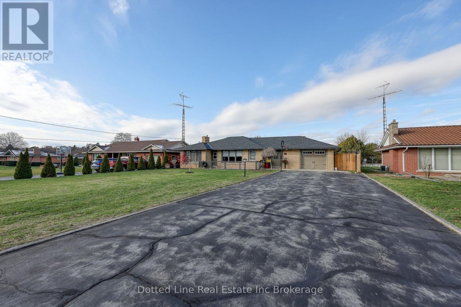 34 Albert Street, Norfolk (Langton), Ontario  N0E 1G0 - Photo 2 - X12561328