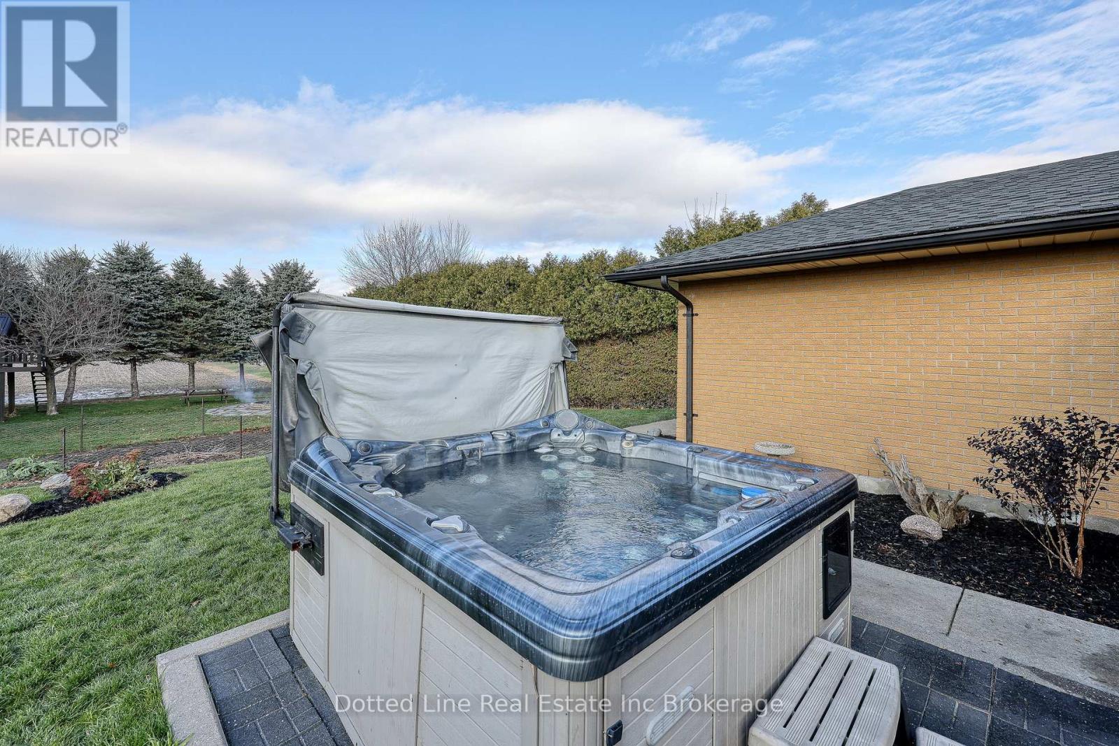 34 Albert Street, Norfolk (Langton), Ontario  N0E 1G0 - Photo 6 - X12561328