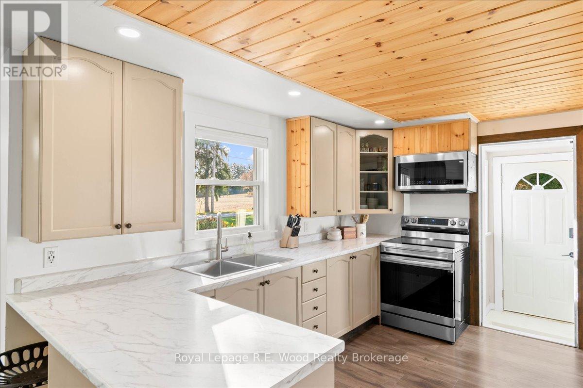 303 Concession 2 Road, Norfolk (Townsend), Ontario  N0E 1R0 - Photo 14 - X12562722