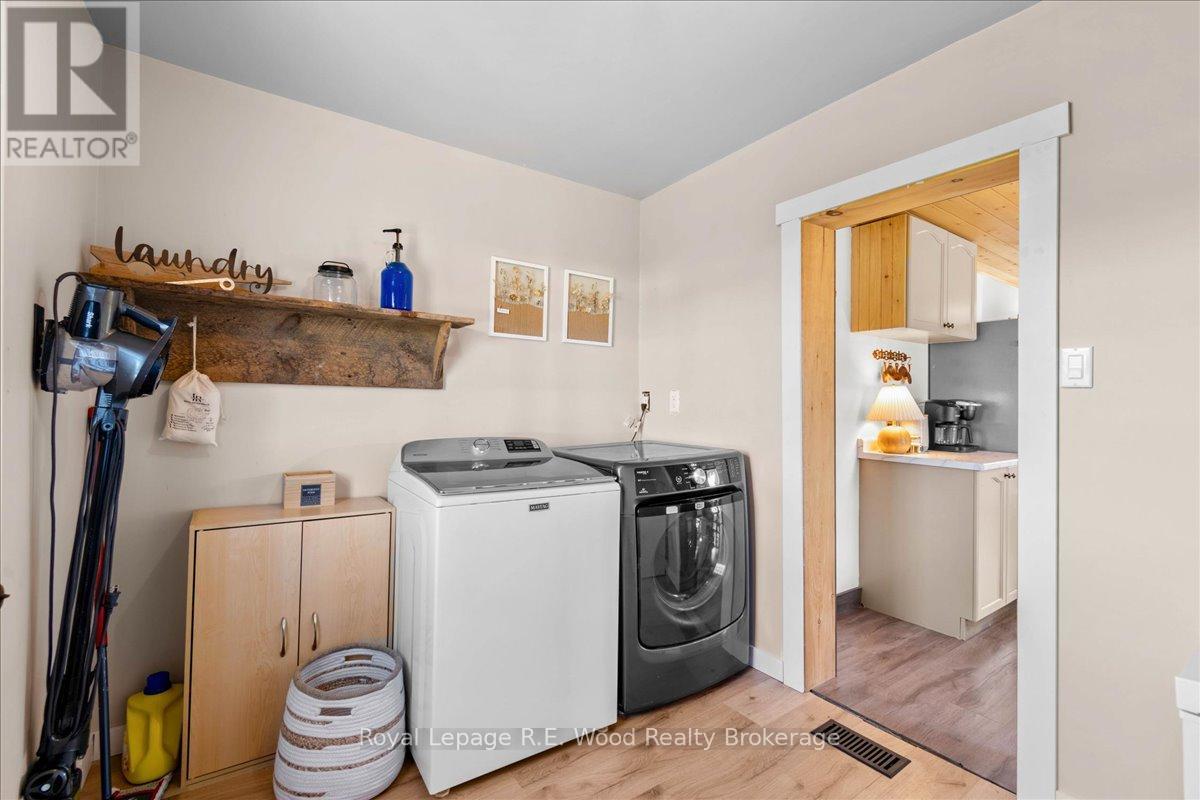 303 Concession 2 Road, Norfolk (Townsend), Ontario  N0E 1R0 - Photo 18 - X12562722