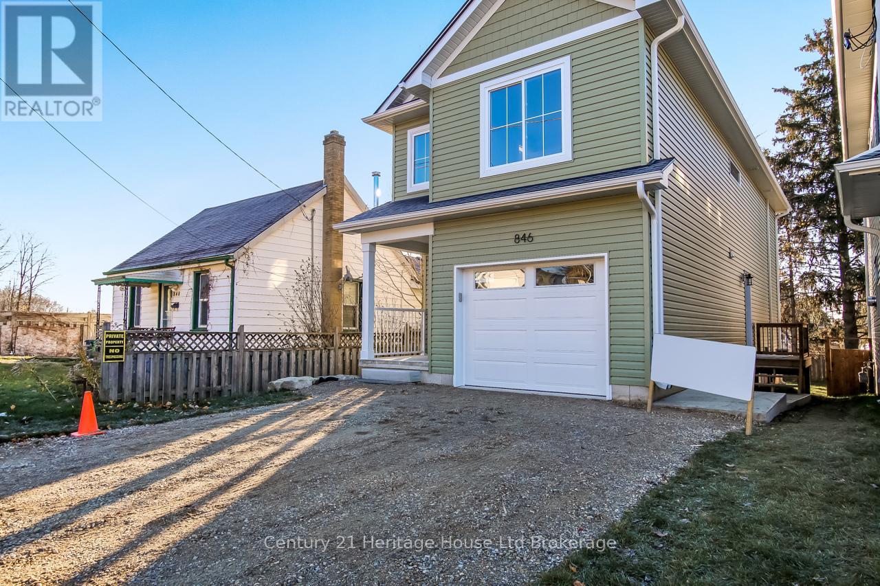 846 Water Street, Woodstock (Woodstock - South), Ontario  N4S 1S7 - Photo 2 - X12566622