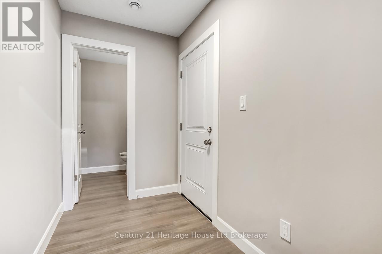 846 Water Street, Woodstock (Woodstock - South), Ontario  N4S 1S7 - Photo 4 - X12566622