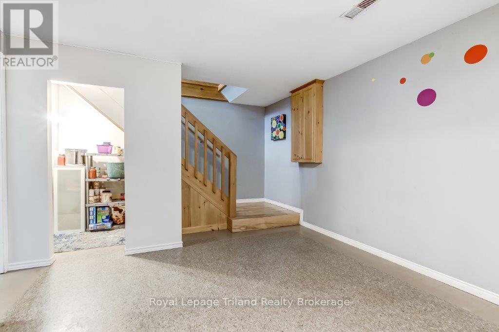 714624 Middletown Line, Norwich (Oxford Centre), Ontario  N4S 7W8 - Photo 14 - X12567616