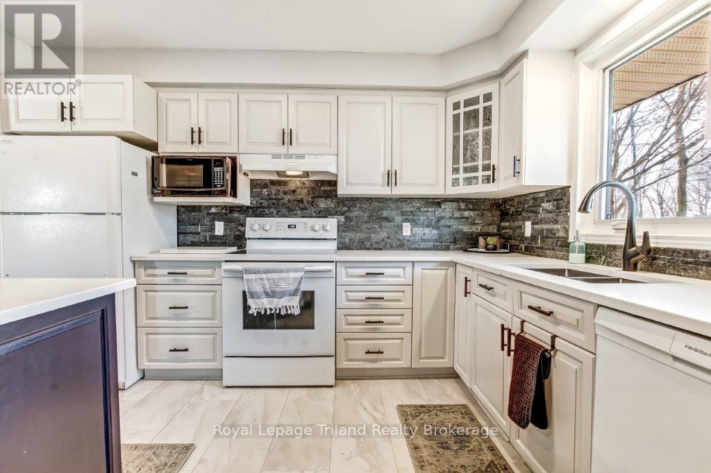 714624 Middletown Line, Norwich (Oxford Centre), Ontario  N4S 7W8 - Photo 2 - X12567616