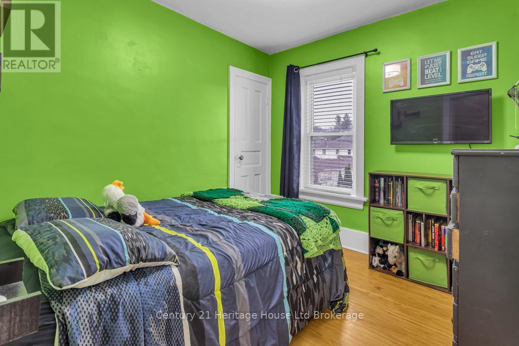 168 Wellington Street N, Woodstock (Woodstock - North), Ontario  N4S 6R6 - Photo 12 - X12575944