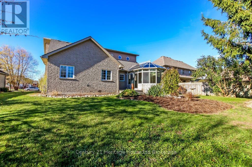 143 Boyd Boulevard, Zorra (Thamesford), Ontario  N0M 2M0 - Photo 33 - X12576424