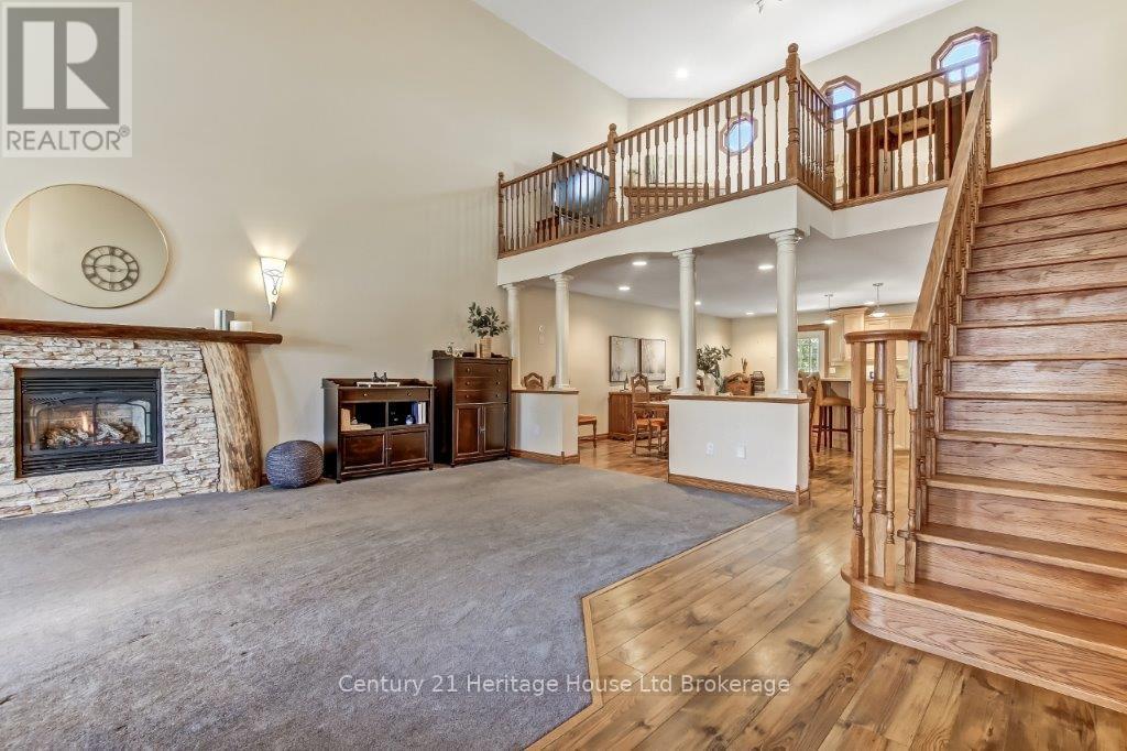 143 Boyd Boulevard, Zorra (Thamesford), Ontario  N0M 2M0 - Photo 4 - X12576424