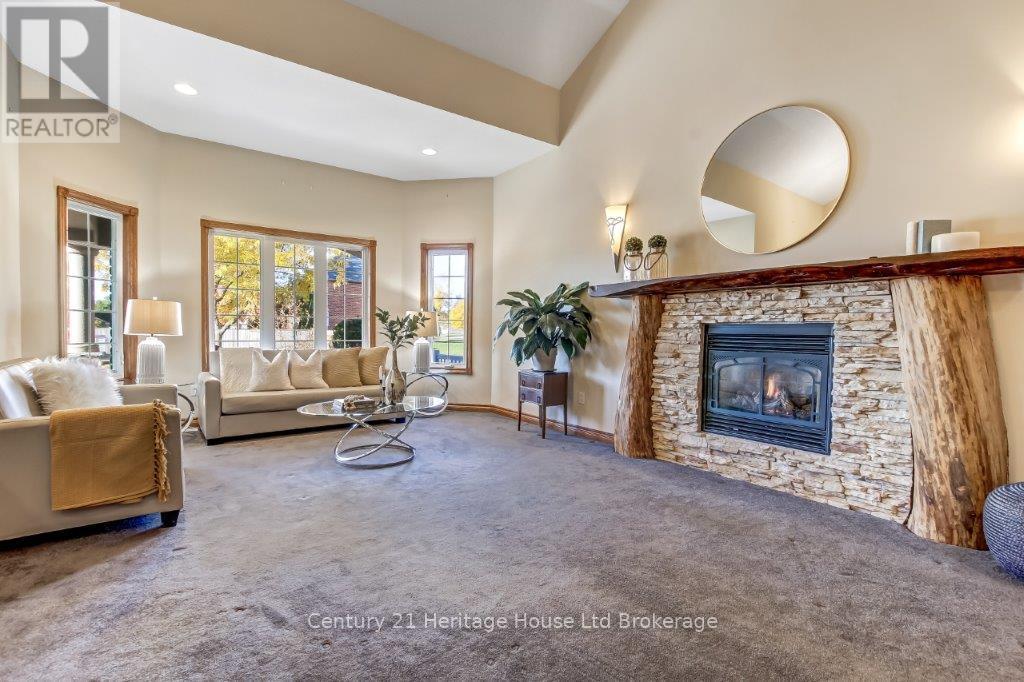 143 Boyd Boulevard, Zorra (Thamesford), Ontario  N0M 2M0 - Photo 5 - X12576424