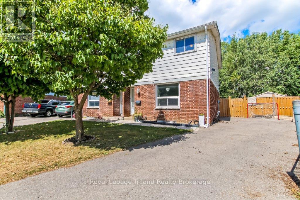 144 Keats Drive, Woodstock (Woodstock - South), Ontario  N4S 8B8 - Photo 2 - X12577830