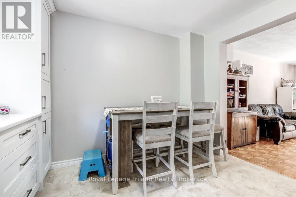 144 Keats Drive, Woodstock (Woodstock - South), Ontario  N4S 8B8 - Photo 7 - X12577830