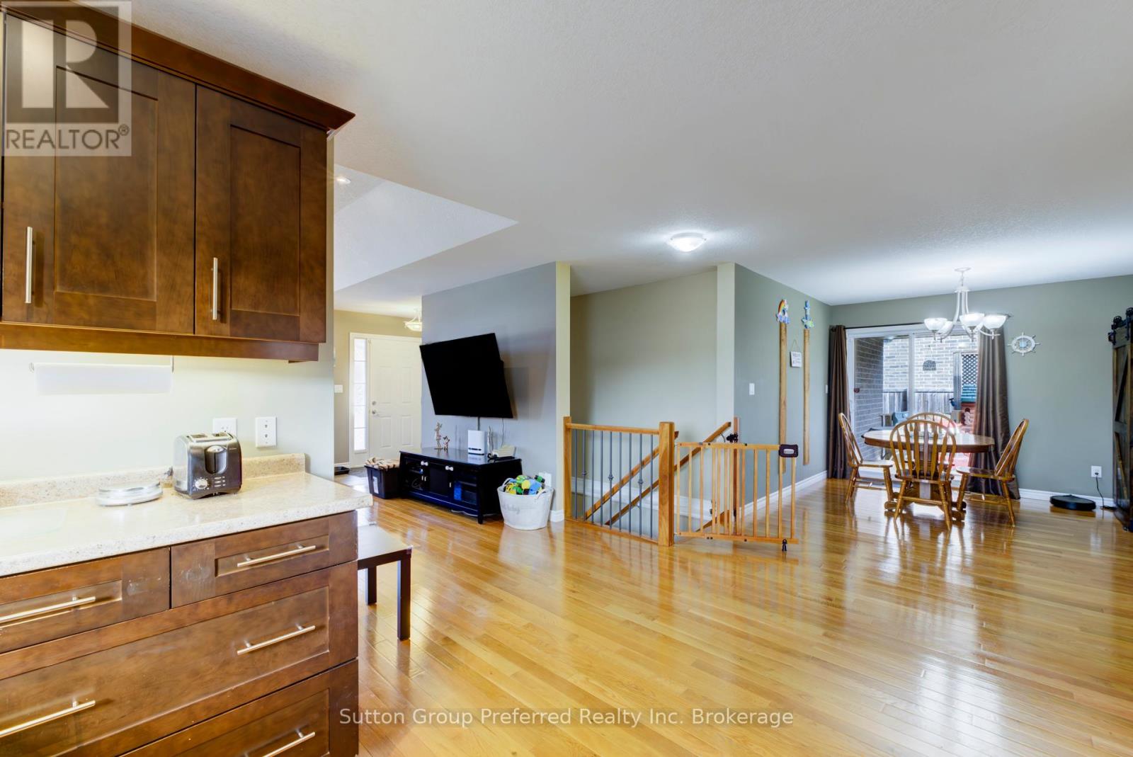 820 Ridgewood Drive, Woodstock (Woodstock - North), Ontario  N4T 0E1 - Photo 11 - X12577950