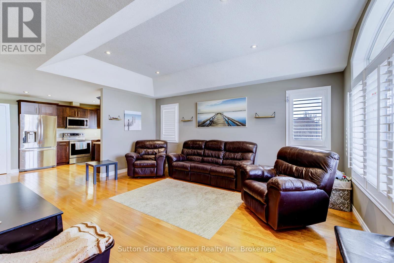 820 Ridgewood Drive, Woodstock (Woodstock - North), Ontario  N4T 0E1 - Photo 5 - X12577950