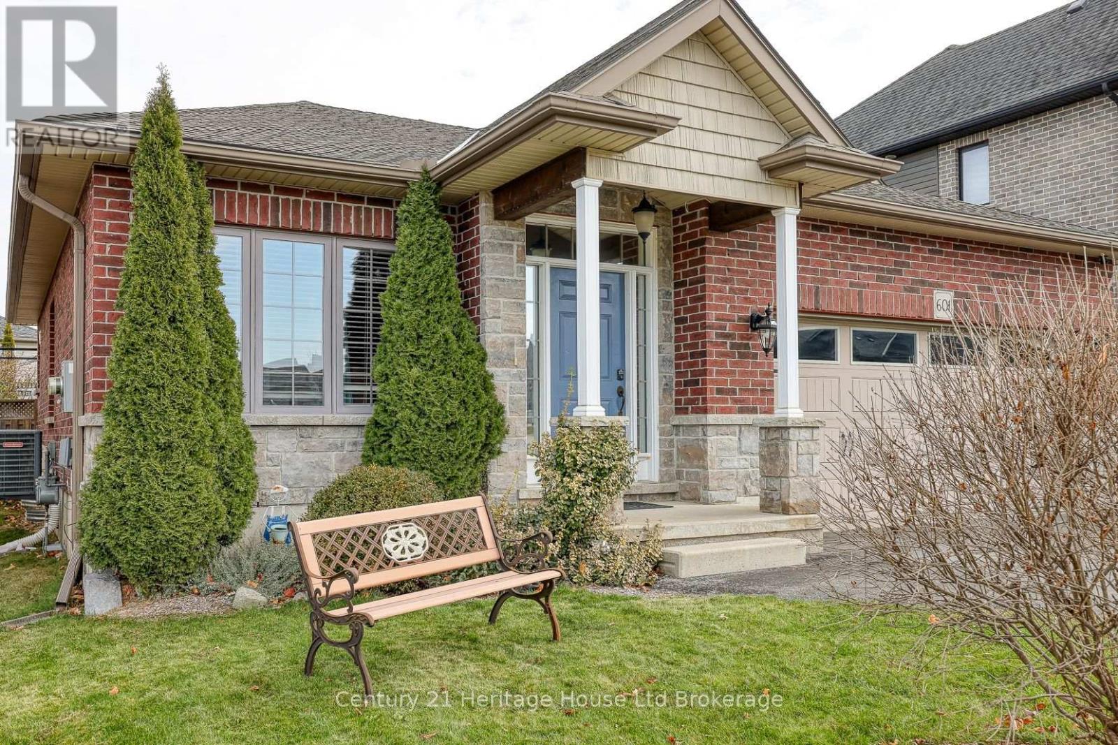 601 Sales Drive, Woodstock (Woodstock - South), Ontario  N4S 0A1 - Photo 2 - X12579382