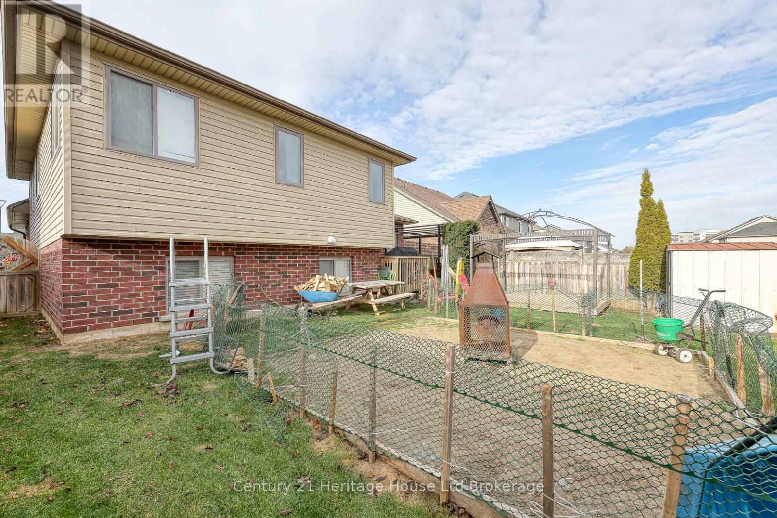 601 Sales Drive, Woodstock (Woodstock - South), Ontario  N4S 0A1 - Photo 39 - X12579382