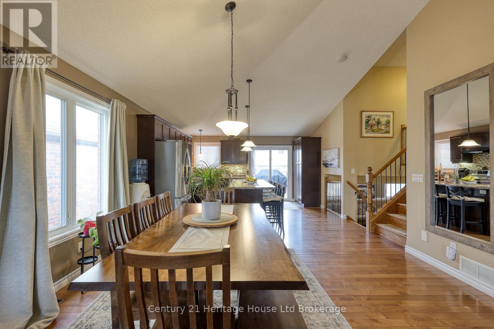 601 Sales Drive, Woodstock (Woodstock - South), Ontario  N4S 0A1 - Photo 5 - X12579382