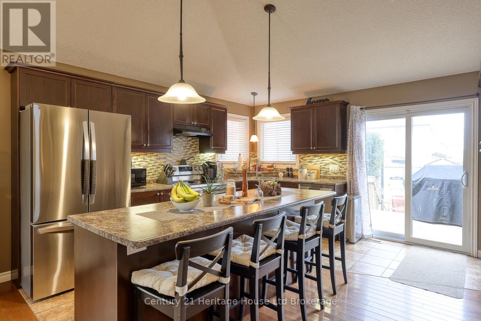 601 Sales Drive, Woodstock (Woodstock - South), Ontario  N4S 0A1 - Photo 7 - X12579382