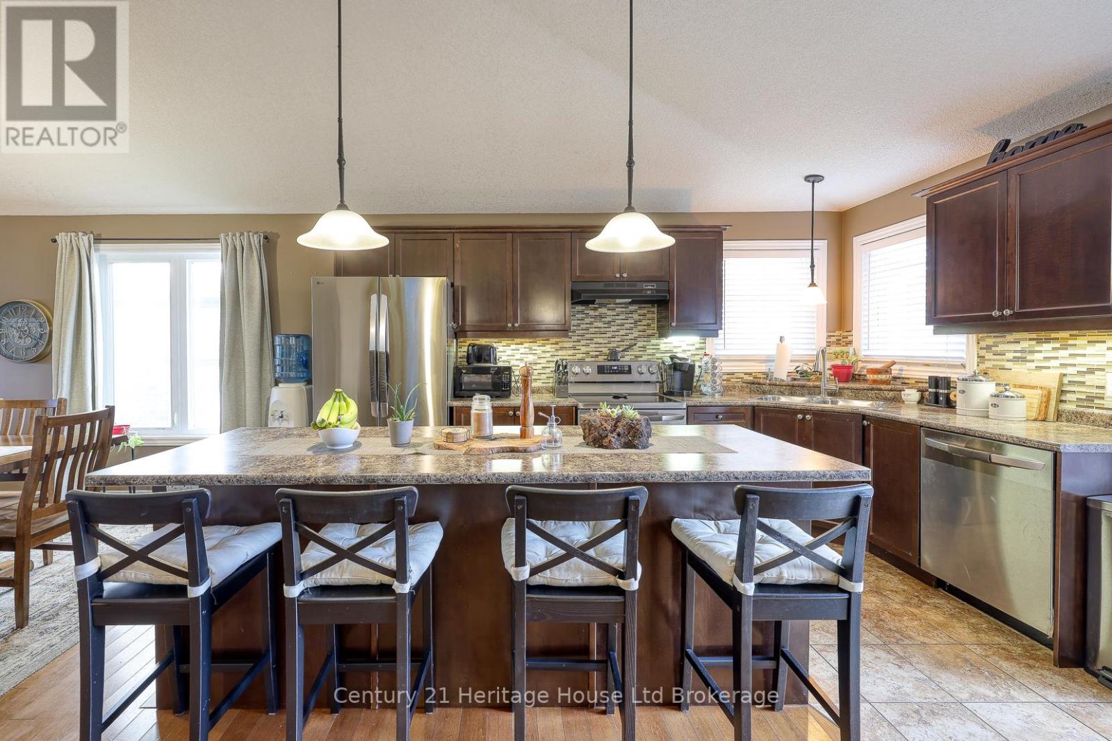 601 Sales Drive, Woodstock (Woodstock - South), Ontario  N4S 0A1 - Photo 8 - X12579382