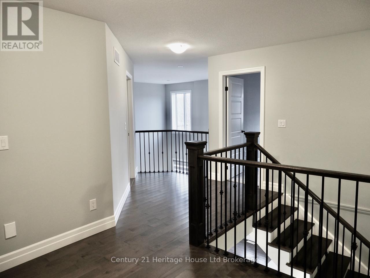 8 Sycamore Drive, Tillsonburg, Ontario  N4G 5S3 - Photo 27 - X12579398