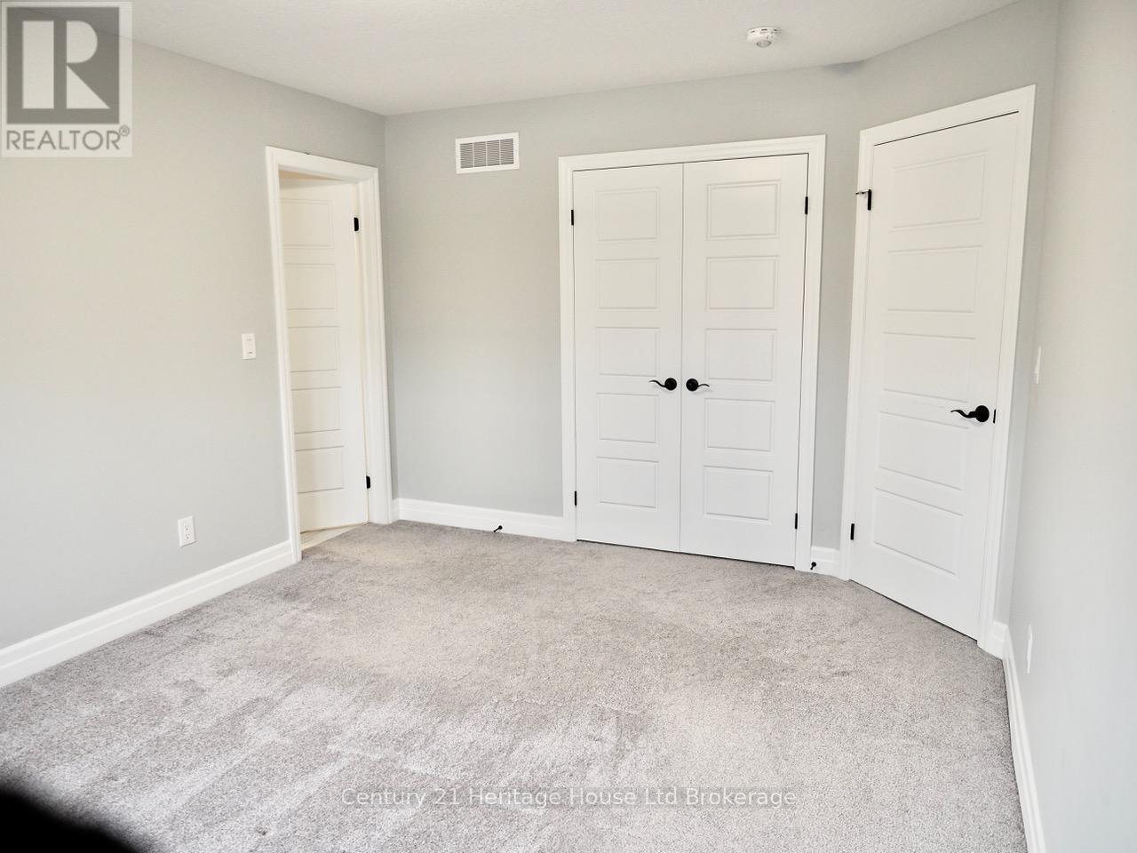 8 Sycamore Drive, Tillsonburg, Ontario  N4G 5S3 - Photo 28 - X12579398