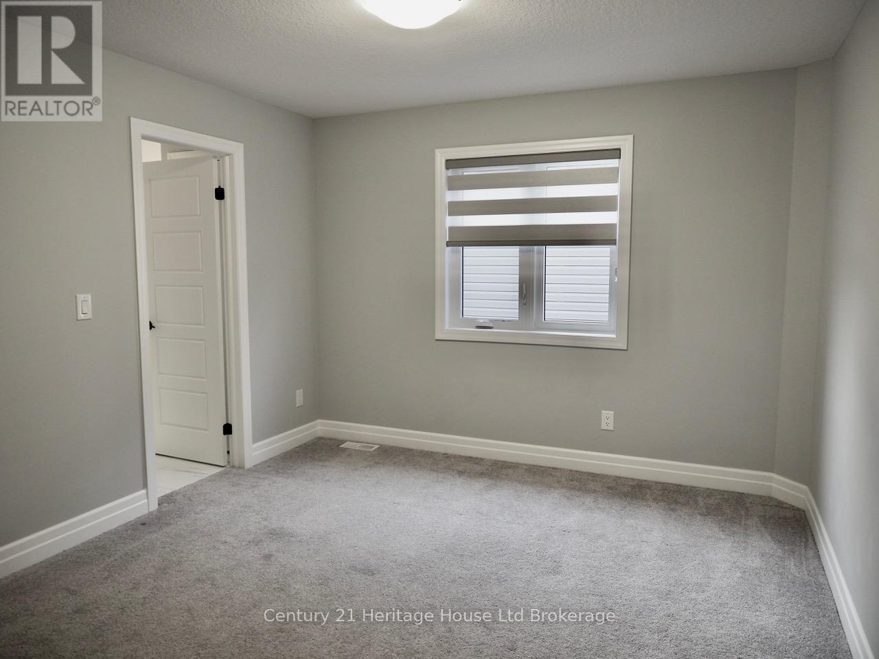 8 Sycamore Drive, Tillsonburg, Ontario  N4G 5S3 - Photo 31 - X12579398