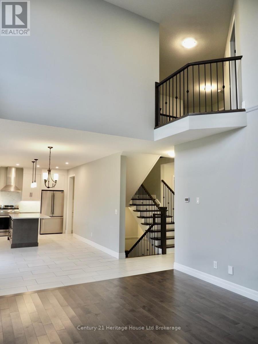 8 Sycamore Drive, Tillsonburg, Ontario  N4G 5S3 - Photo 41 - X12579398