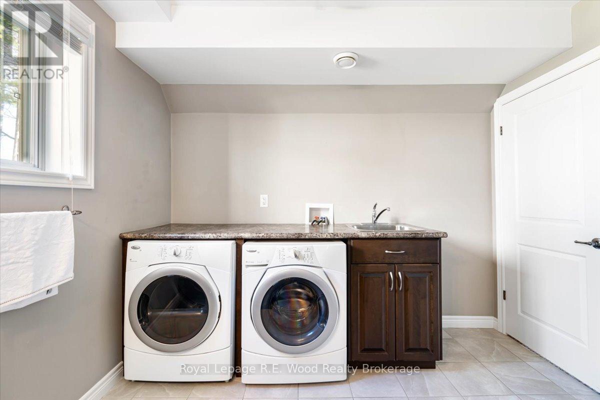 56 Wintergreen Crescent, Norfolk (Delhi), Ontario  N4B 2W5 - Photo 15 - X12581824