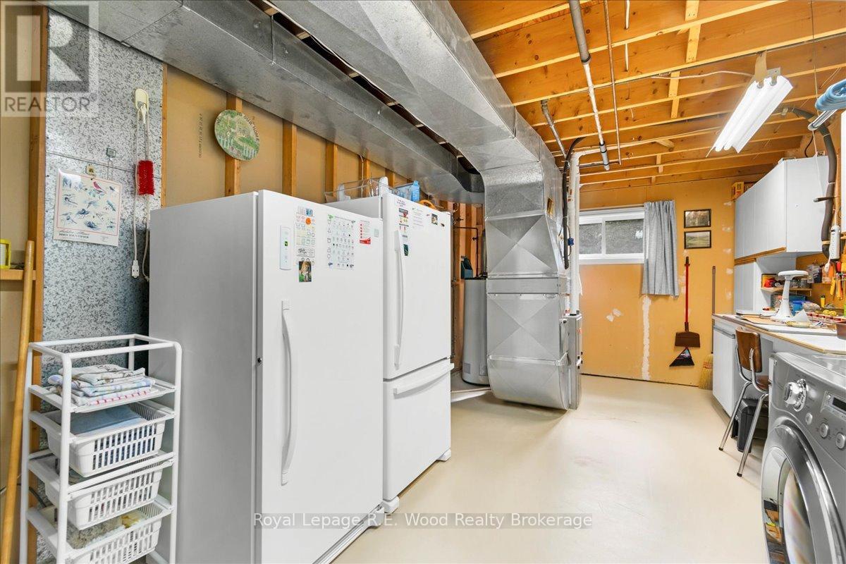 38 Denrich Avenue, Tillsonburg, Ontario  N4G 4W1 - Photo 39 - X12591624