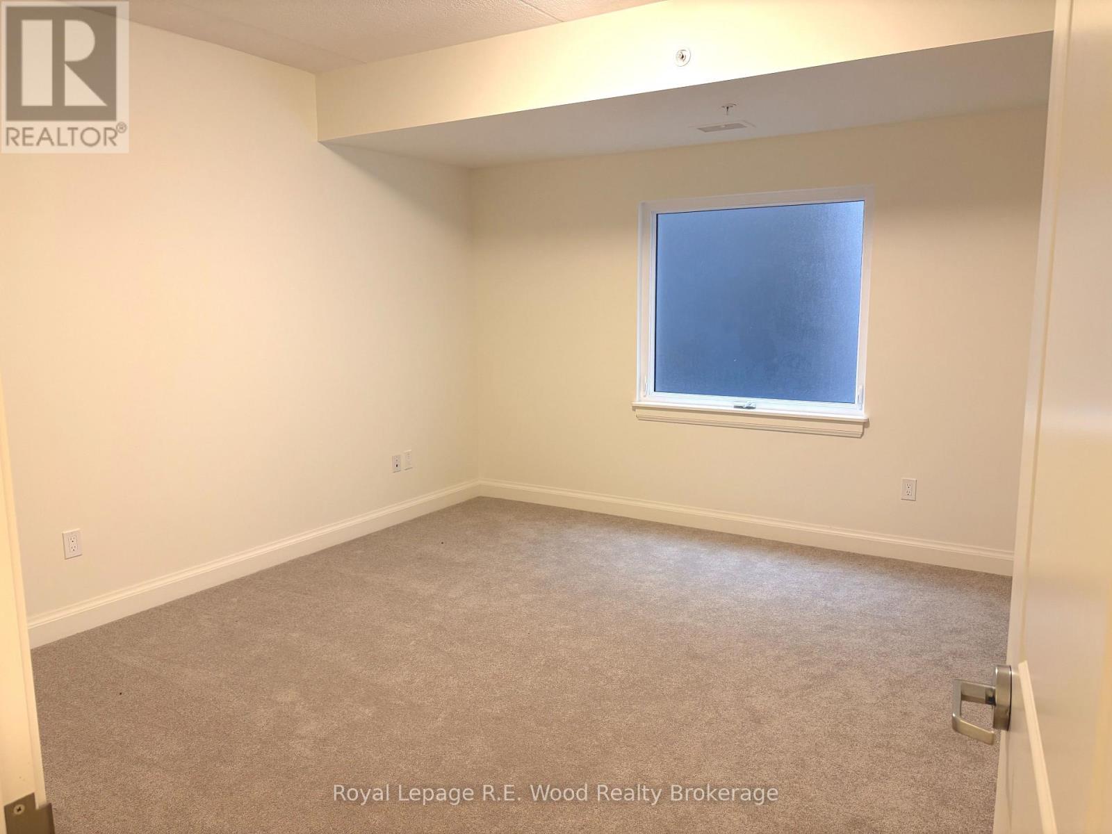 311 - 8 Centre Street, Norwich (Norwich Town), Ontario  N0J 1P0 - Photo 6 - X12594322