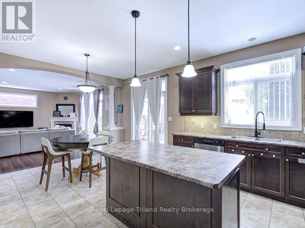 761 Glenwood Road N, Woodstock (Woodstock - North), Ontario  N4T 0A6 - Photo 22 - X12595002