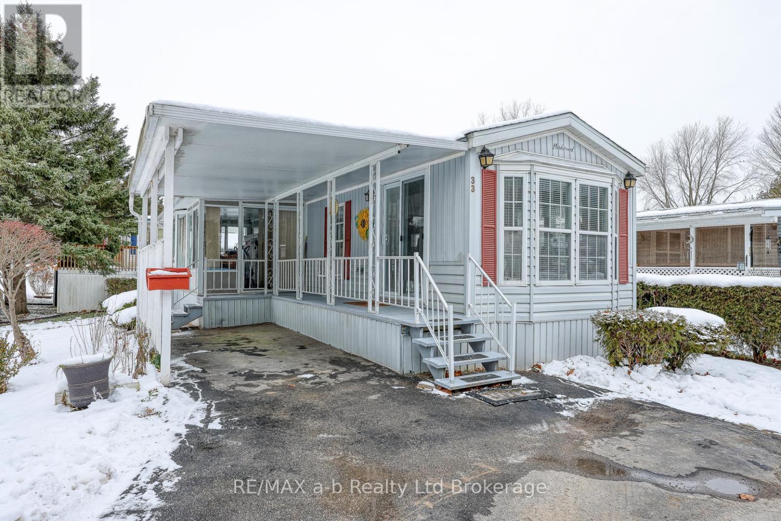 33 Linda Lane - 592968 County Road 13 Road, Norwich, Ontario  N0J 1P0 - Photo 3 - X12599634