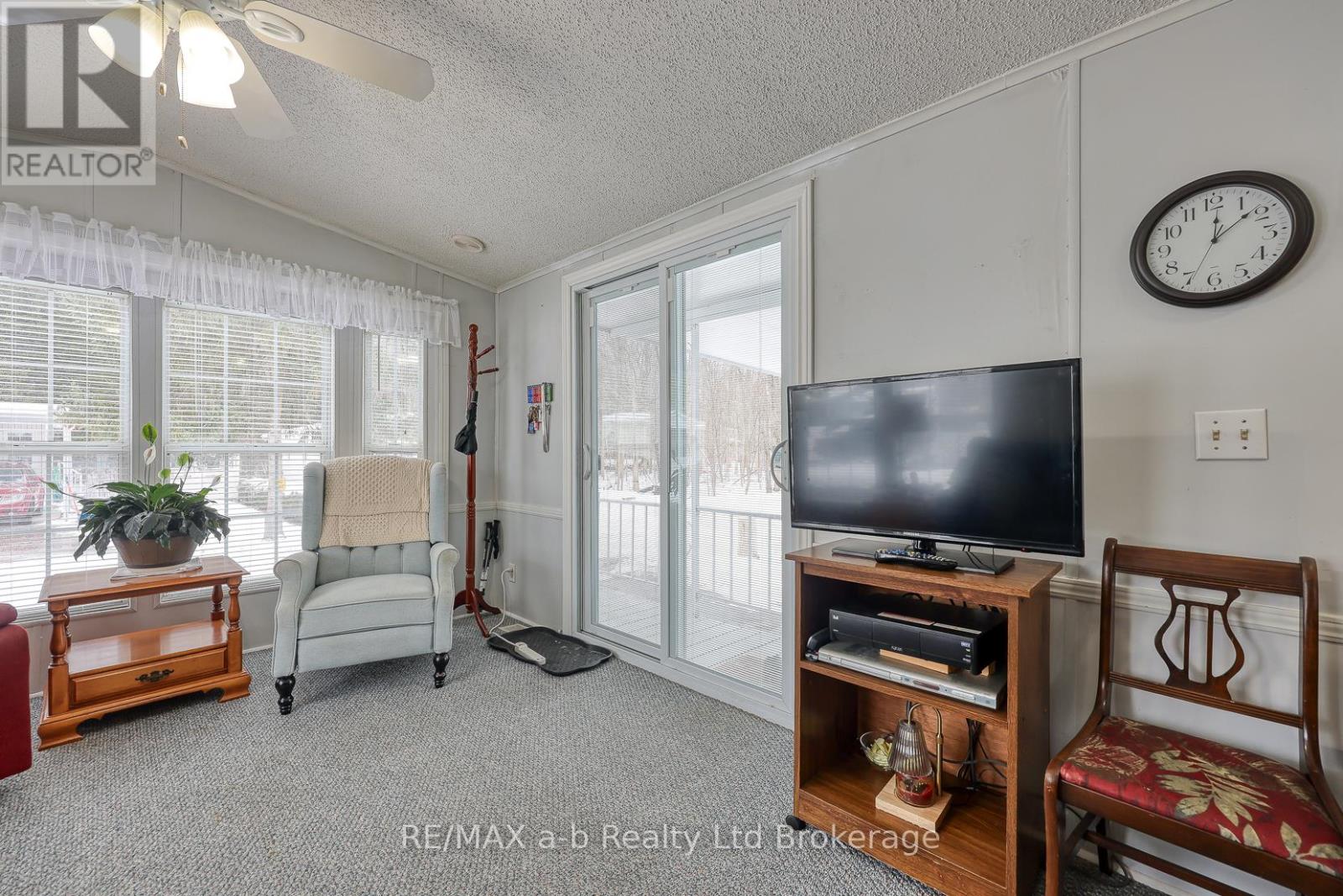 33 Linda Lane - 592968 County Road 13 Road, Norwich, Ontario  N0J 1P0 - Photo 5 - X12599634