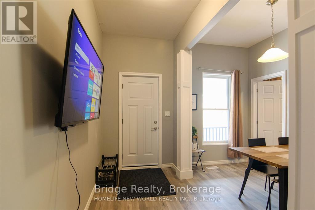 1 - 1-144 Adelaide Street N, London East (East L), Ontario  N6B 3G8 - Photo 3 - X12604956