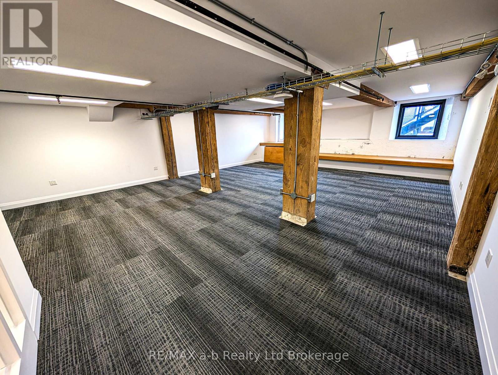 245 Downie Street, Stratford, Ontario  N5A 1X5 - Photo 3 - X12607752