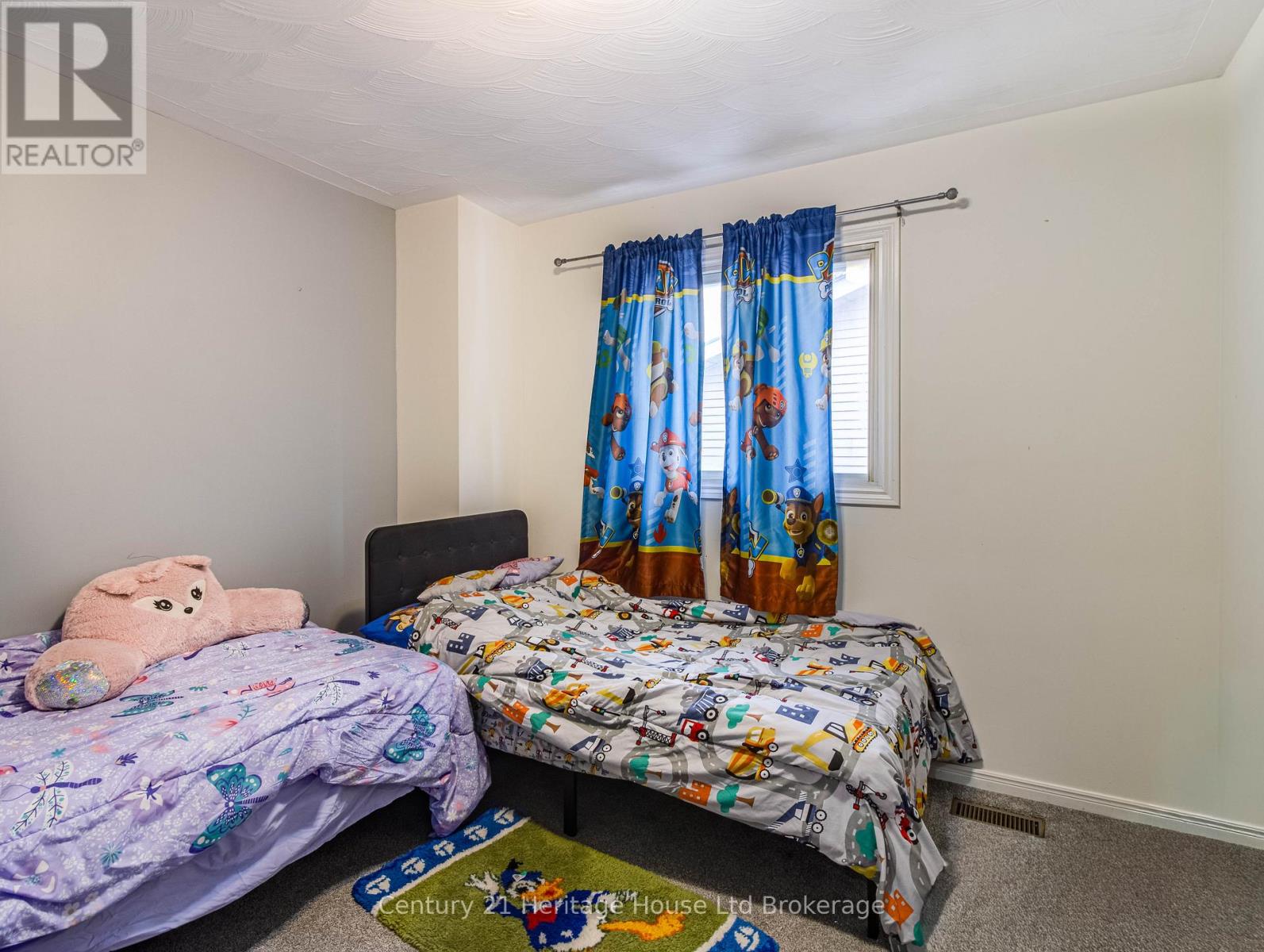 8 Mohican Drive, Woodstock (Woodstock - North), Ontario  N4T 1H5 - Photo 14 - X12616106