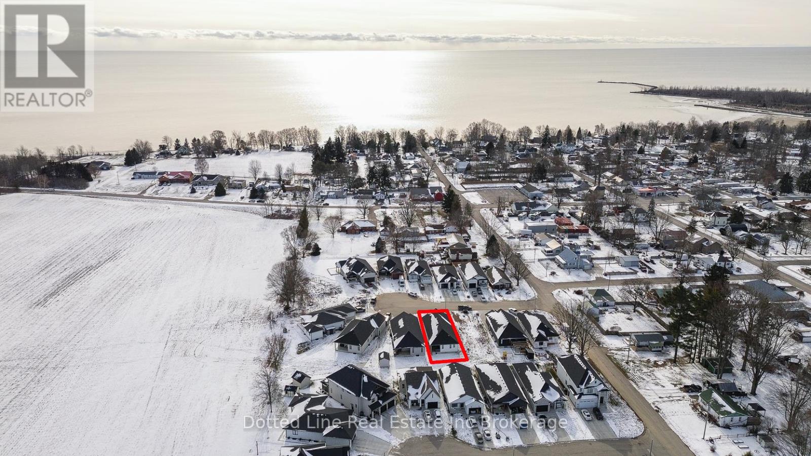 7 Charles Court, Bayham (Port Burwell), Ontario  N0J 1T0 - Photo 2 - X12629216