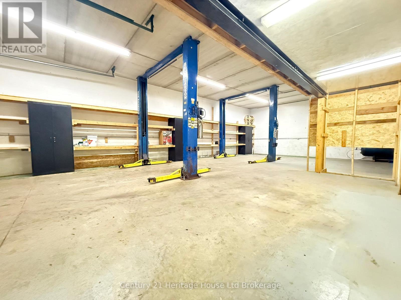 5 - 1033 Pattullo Avenue, Woodstock (Woodstock - South), Ontario  N4V 1C8 - Photo 5 - X12630206