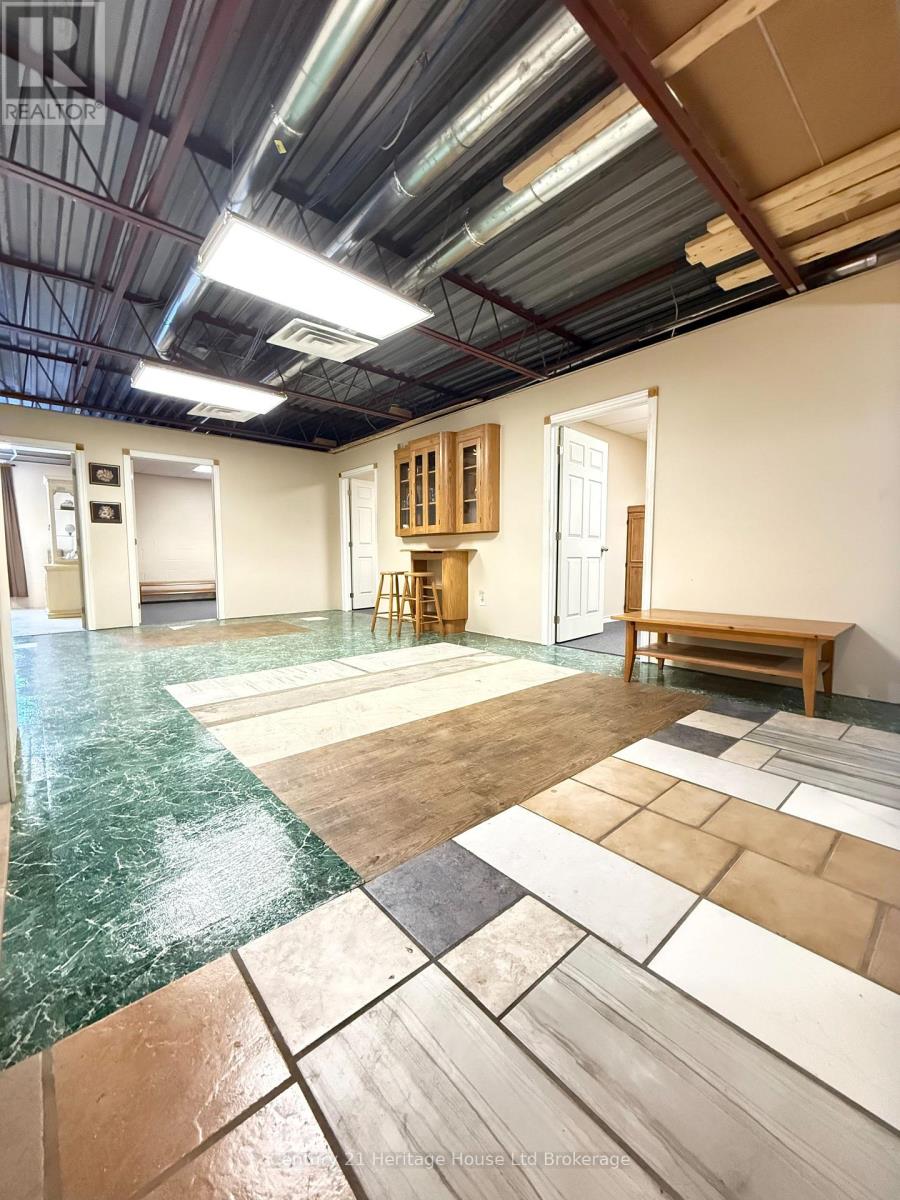 5 - 1033 Pattullo Avenue, Woodstock (Woodstock - South), Ontario  N4V 1C8 - Photo 8 - X12630206